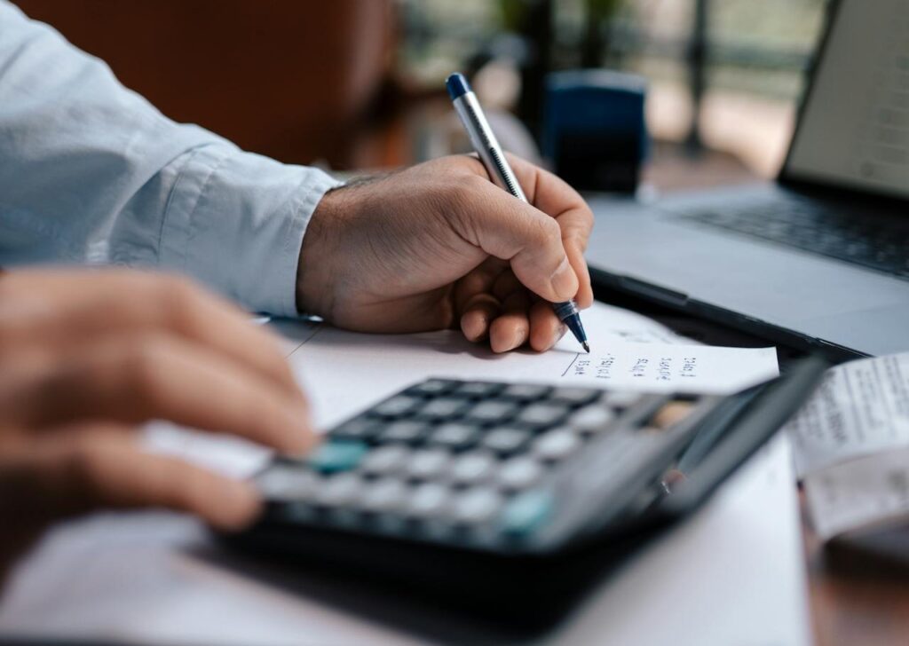 Leia mais sobre o artigo Consórcio atrai investidor em meio à instabilidade econômica 